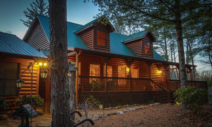 Morganton House | Bearadise Lodge