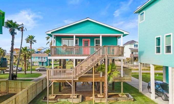 Galveston Cottage | Beard - Blue Beard`s Cove