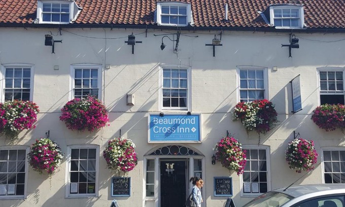 Newark Hotel | Beaumond Cross Inn