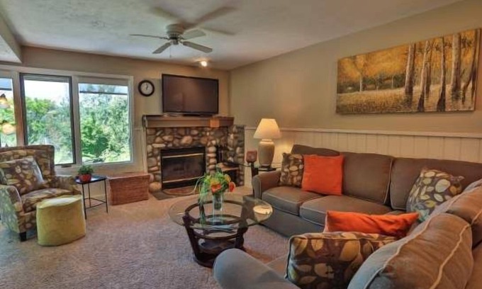 Harbor Springs Condo | Beautiful 2 Bedroom 2 Bath Trout Creek Condo #68. Stone Fireplace, Kitchen. Close to Skiing and Golf
