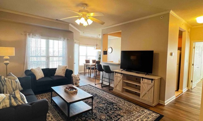 Villages of Five Points Condo | Beautiful 2-bedroom condo with WiFi, AC in lovely Lewes