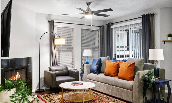 University Hills and Windsor Park Apartment | Beautiful 2BD/2BA in University Hills 6300