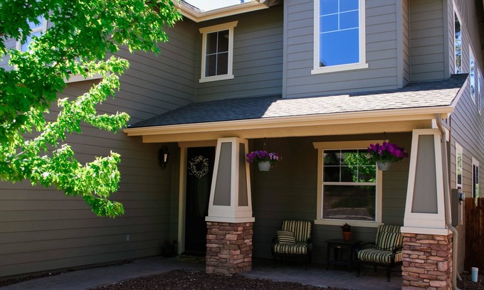 Ponderosa Trails House | Beautiful 3,000sqft Home Perfect For Your Mountain Getaway!