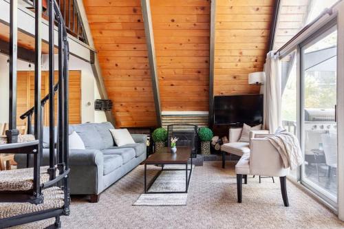 Running Springs House | Beautiful A-Frame Mountain Cabin with Hot Tub!