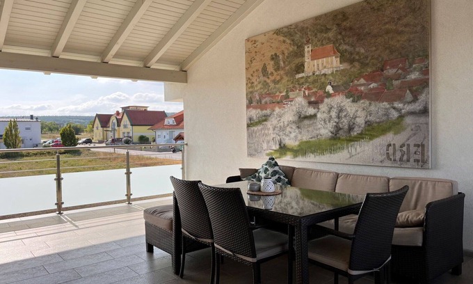 Donnerskirchen Apartment | Beautiful apartment for 6 people with A/C, WIFI, TV and balcony