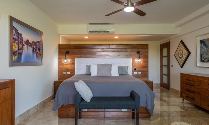 Playa Mujeres Apartment | Beautiful apartment by the beach!