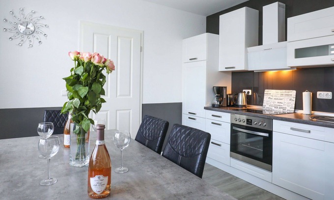 Oberndorf Apartment | Beautiful apartment for 4 people with WIFI, TV and terrace