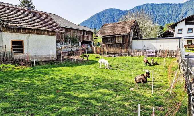 Fronhausen Apartment | Beautiful apartment for 4 people with WIFI, TV and patio