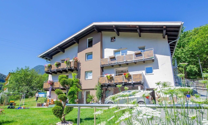 Pians Apartment | Beautiful apartment for 4 people with WIFI, TV and balcony