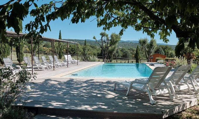Sigonce Villa | Beautiful apartment in villa for 4 people with pool, WIFI, patio and pets allowed