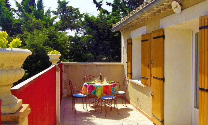 Vedene Apartment | Beautiful Appart-Villa 60 m² for 2 people in a lovely Village next to Avignon !