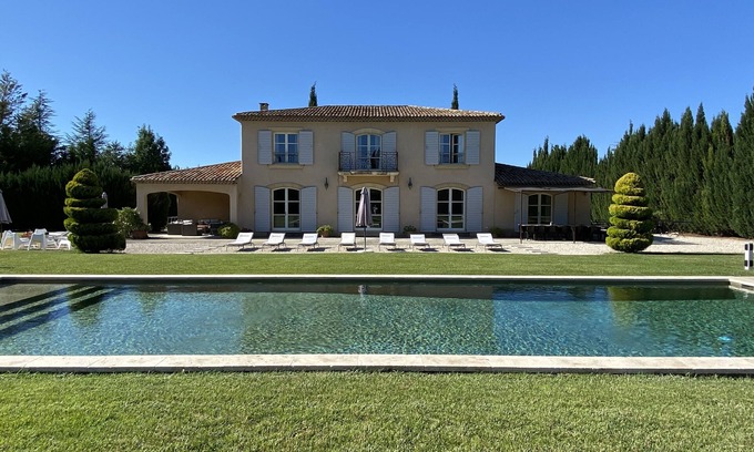 Aix-en-Provence House | Beautiful Bastide with large pool