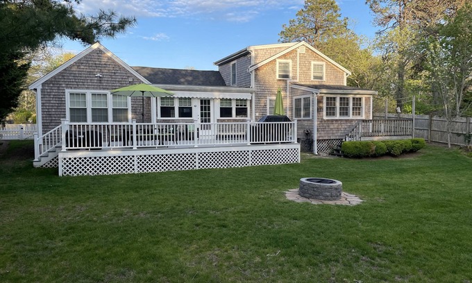 West Hyannisport House | Beautiful Cape House with just a Short Walk to the Beach.
