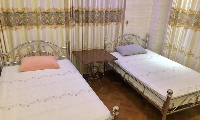 Chinatown Condo | Beautiful Condo with elevator