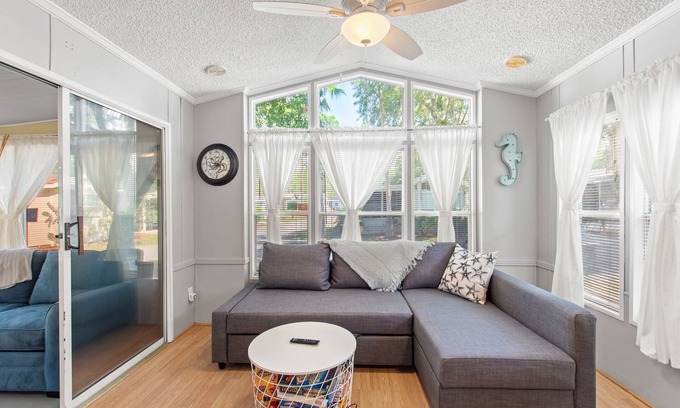 Kissimmee Cottage | Beautiful, family-friendly cottage just 4 miles from Disney World