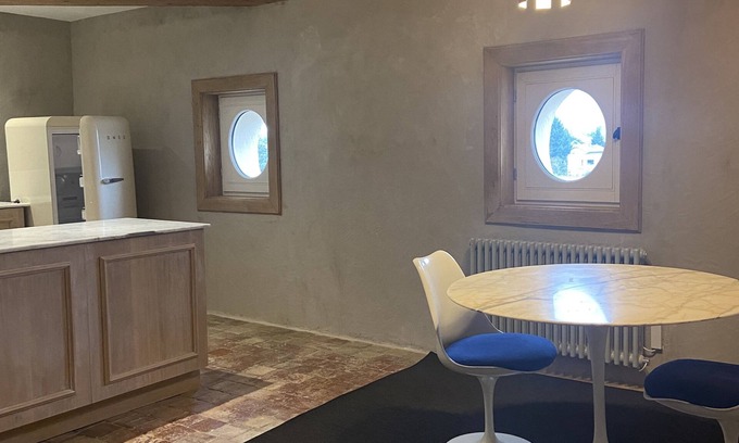 Saint-Genis-Laval Apartment | Beautiful flat, next to the city Lyon 7 miles.Unbelievable view.