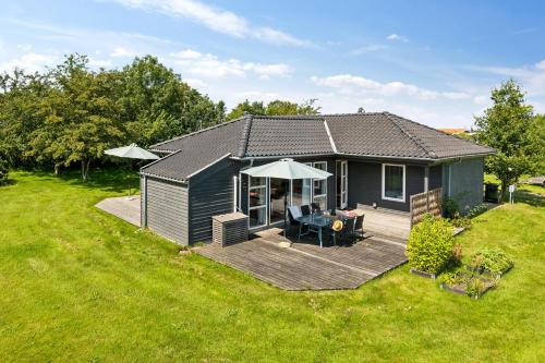 Knebel House | Beautiful Holiday Home In Mols Close To The Water