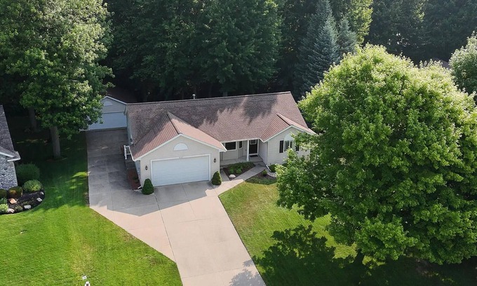 Hudsonville House | Beautiful home in a central, convenient location
