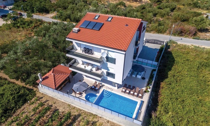 Stobrec House | Beautiful home in Stobrec with sauna