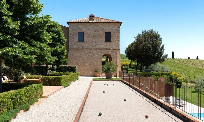 San Giovanni d'Asso Villa | Beautiful private villa with A/C, private pool, WIFI, TV, patio, panoramic view, close to Montalcino