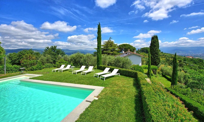 Serravalle Pistoiese Villa | Beautiful private villa for 7 people with A/C, WIFI, private pool, TV, patio and panoramic view