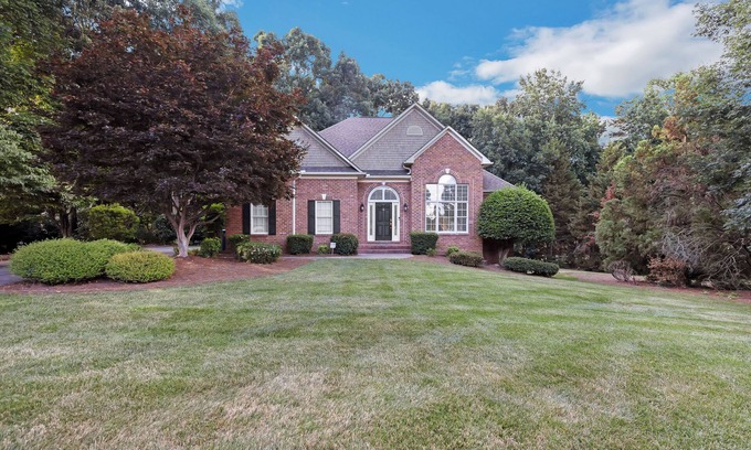 Mooresville House | Beautiful LKN Getaway with Boat Slip and Backyard Skate Bowl