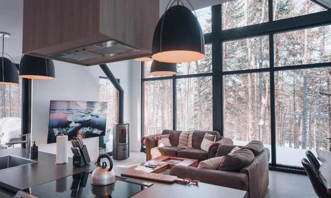 Lac Superieur Village House | Beautiful modern Berhauss with spa and mezzanine