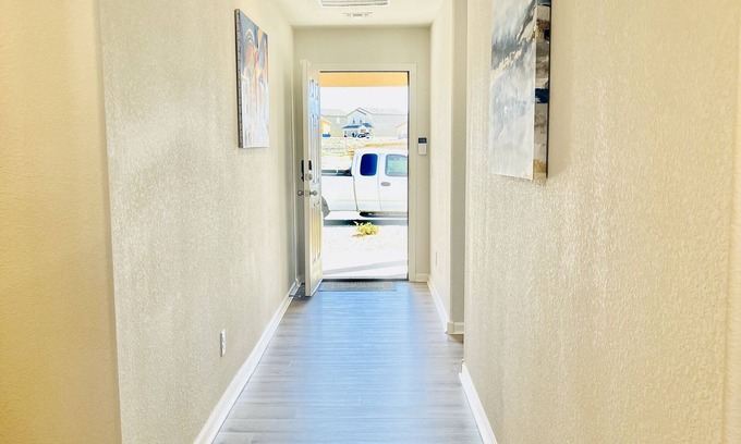 Fort Mohave House | Beautiful New 4 Bedroom, 2 Bath River Getaway Home, close to Casinos