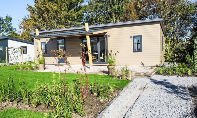 Bovenkarspel House | Beautiful private villa for 5 people with WIFI, TV, terrace and parking