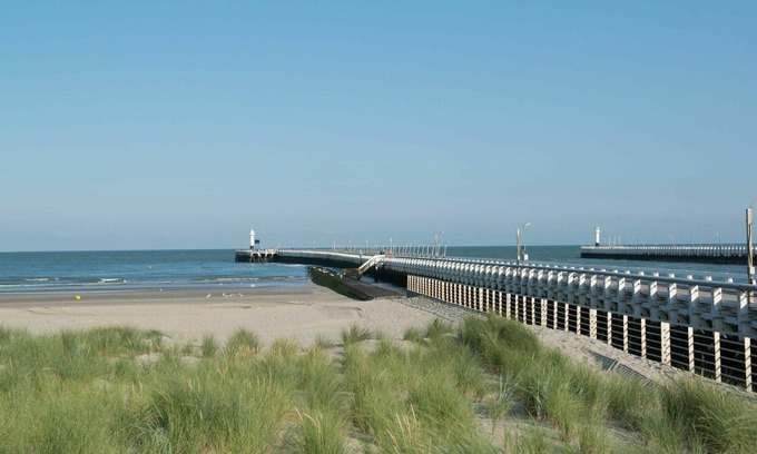 Koksijde House | Beautiful private villa for 4 guests with WIFI, pool, TV, terrace and parking