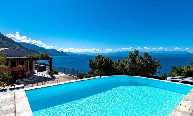 Canari House | Beautiful private villa for 6 guests with WIFI, A/C, private pool, TV, patio and pets allowed