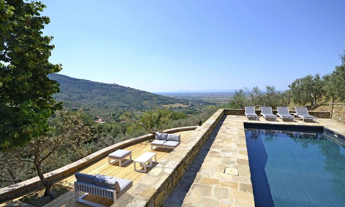 San Pietro a Cegliolo Villa | Beautiful private villa for 8 guests with private pool, WIFI, A/C, TV, patio and panoramic view