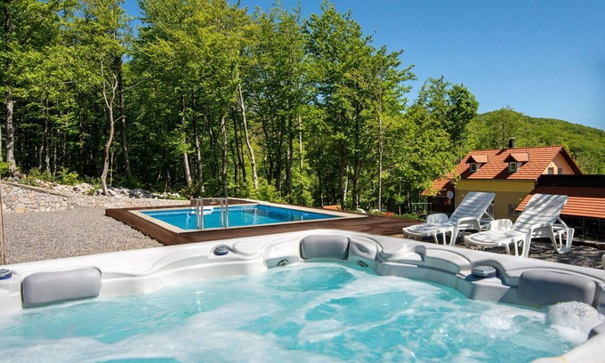 Senj House | Beautiful private villa for 6 people with A/C, hot tub, WIFI, private pool, TV and terrace