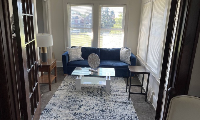 New Center Detroit House | Beautiful quiet Property 5 min from Downtown area