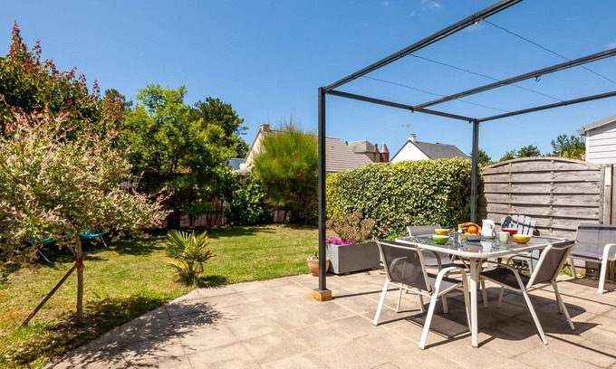 Hauteville-sur-Mer House | Beautiful villa for 6 people with WIFI, TV and terrace