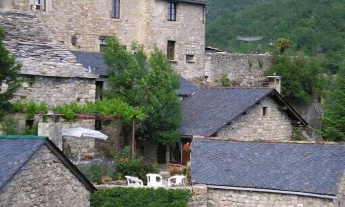 Cantobre Cottage | beautiful village house in cantobre in the aveyron