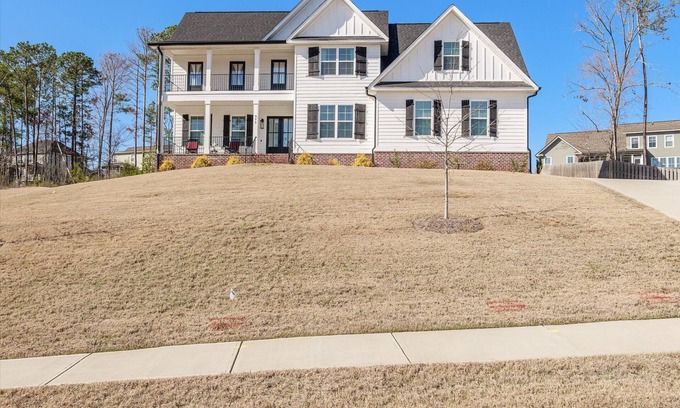 Evans House | Beautifully decorated home on Bartram Trail Golf Course