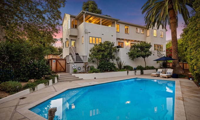 Upper East House | Beautifully renovated Spanish Colonial in Upper East close to downtown & Mission