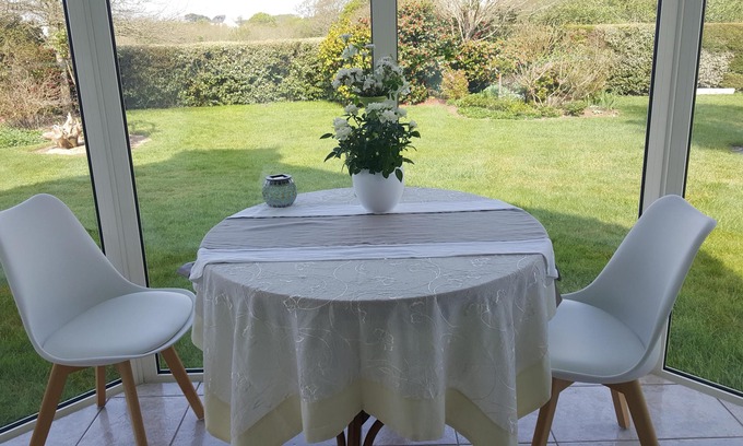Nevez House | bed and breakfast chez josiane calme grand jardin