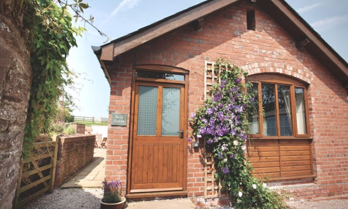 Monmouth House | Beili Stable, near Monmouth. Spectacular views