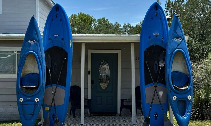 Marble Falls Cottage | Belaire Lake Retreat, Cozy 2BR with Firepit & Kayaks