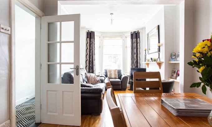 Belfast House | Belfast city centre refurbished Victorian Terraced house.