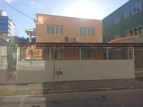 Pioneiros Hotel | Bella house