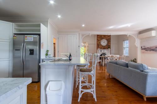 East Toowoomba House | Belle Vue Cottage - East Toowoomba