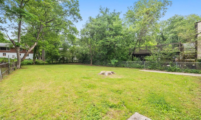 Capitol View House | BeltLine Breeze in Oakland City + Parking