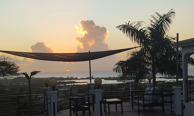 Dickenson Bay Apartment | Belvedere Holiday Home
