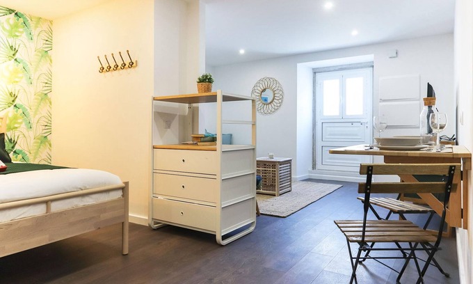 Carnide Apartment | Benfica Apartments II by Homing