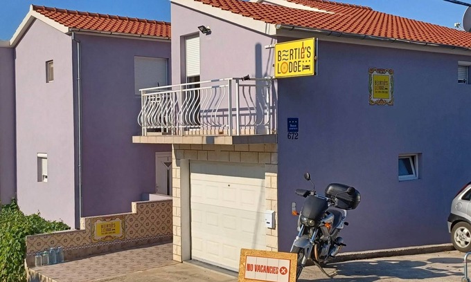 Brna Apartment | Bertie's Lodge