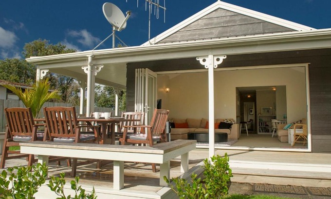 Whangamata House | Best at The Beach - Whangamata Holiday Home