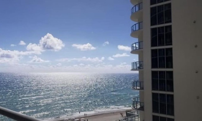 Sunny Isles Beach Apartment | Best Resort Beach Front Condo